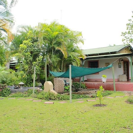 Lalamo Guesthouse Phalaborwa Kültér fotó