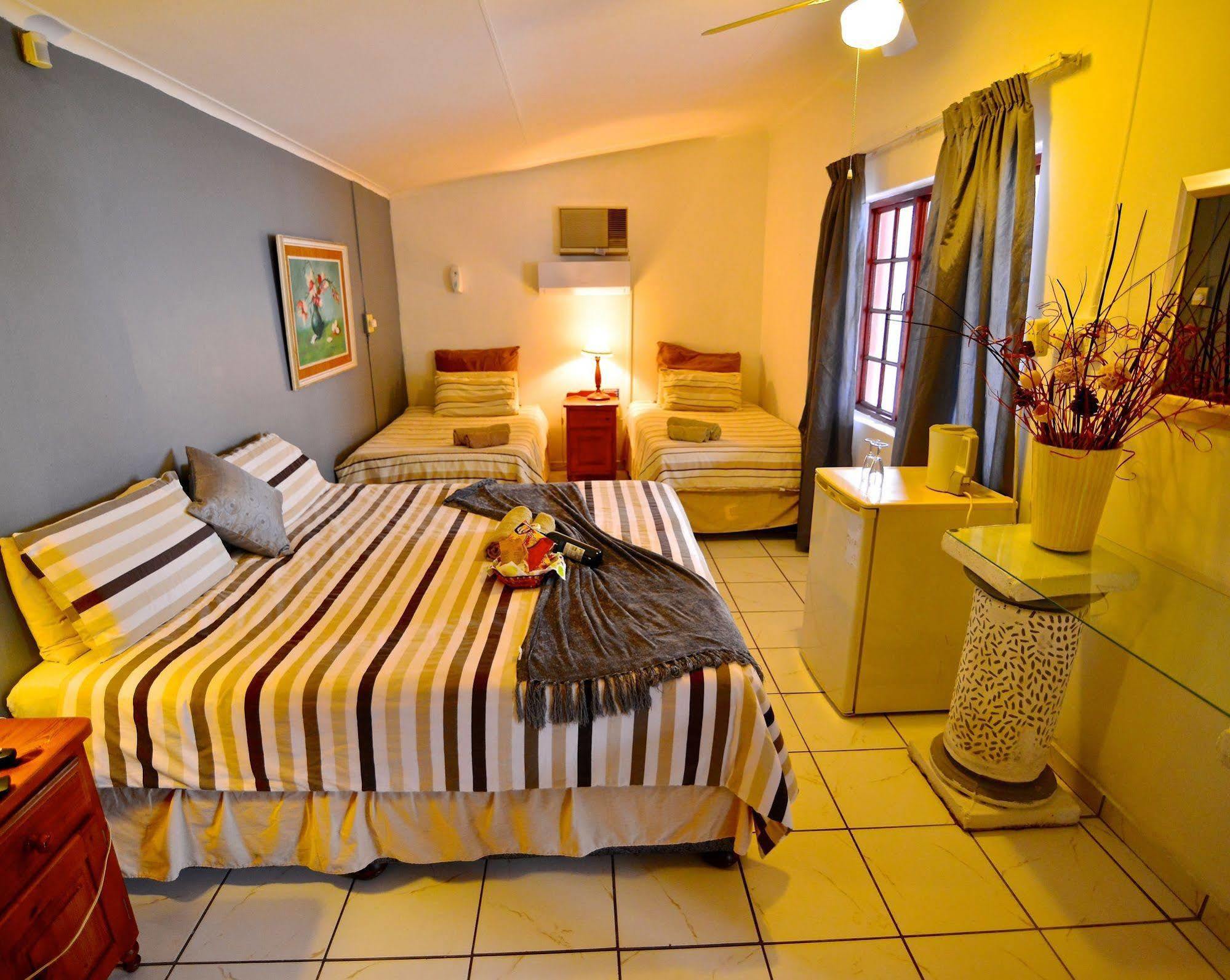 Lalamo Guesthouse Phalaborwa Kültér fotó