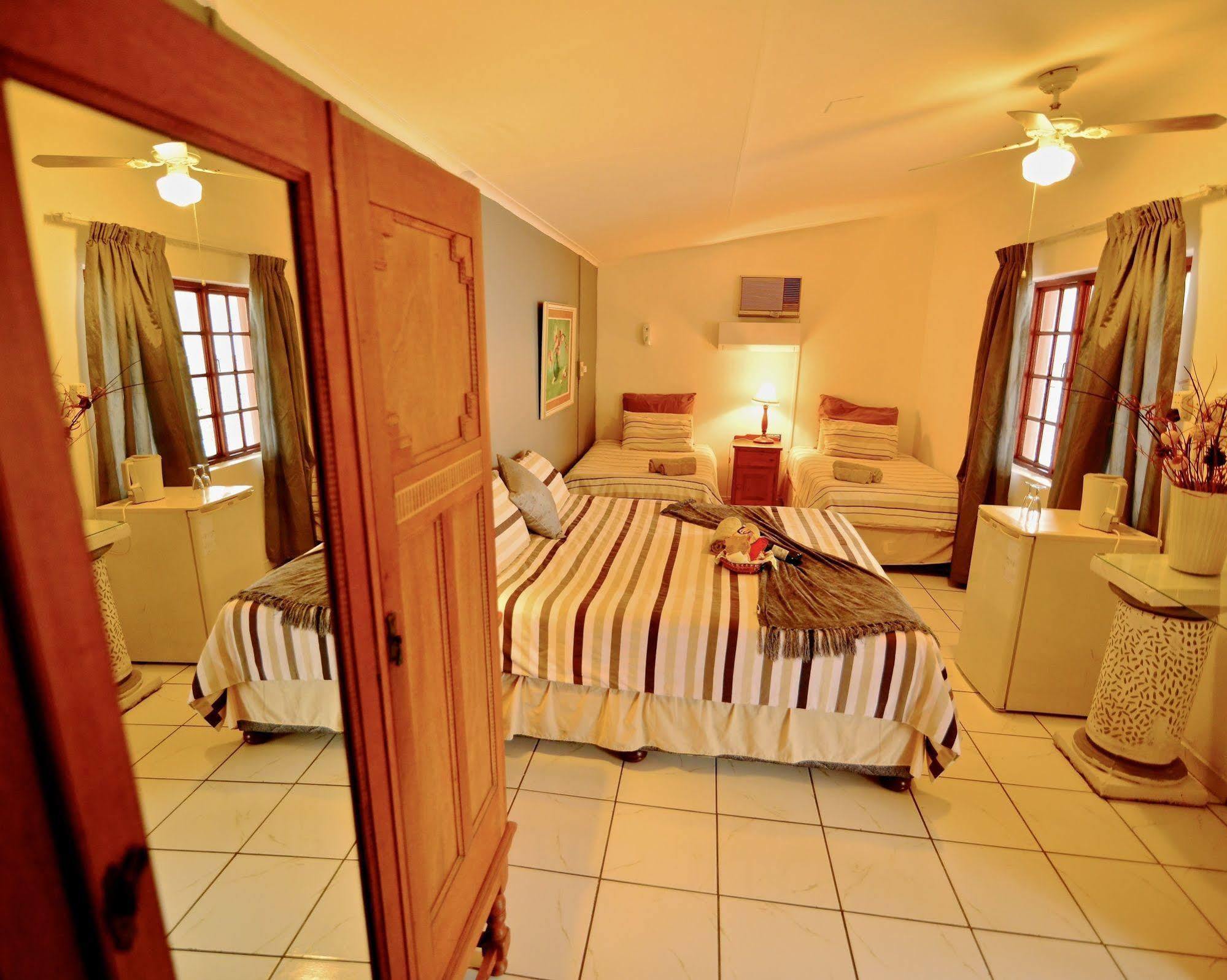 Lalamo Guesthouse Phalaborwa Kültér fotó